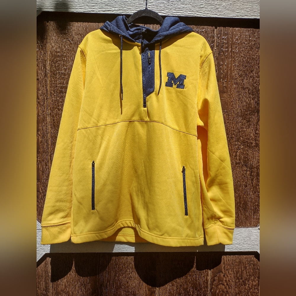 Men's Colosseum Maize Michigan Wolverines Luge 3.0 Quarter-Zip Hoodie Large